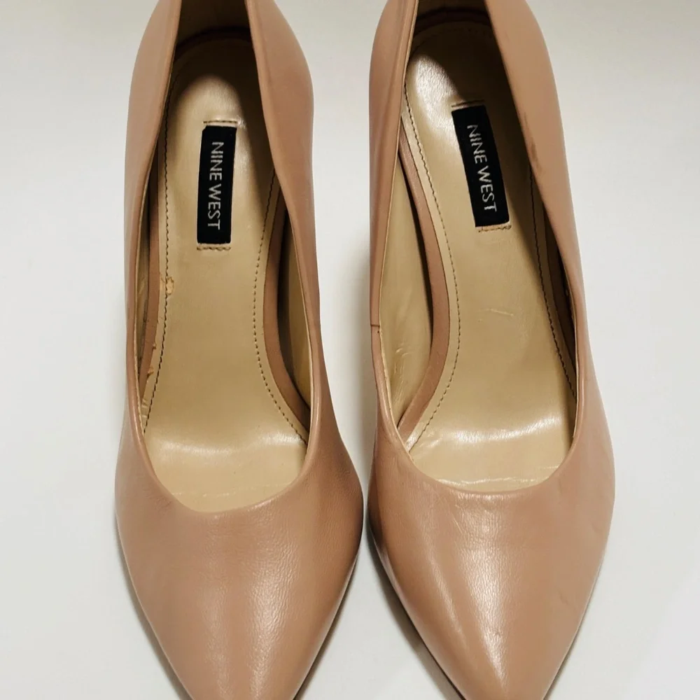 Nine West Nude/Tan Pump Heels Size 7 - Picture 2 of 8